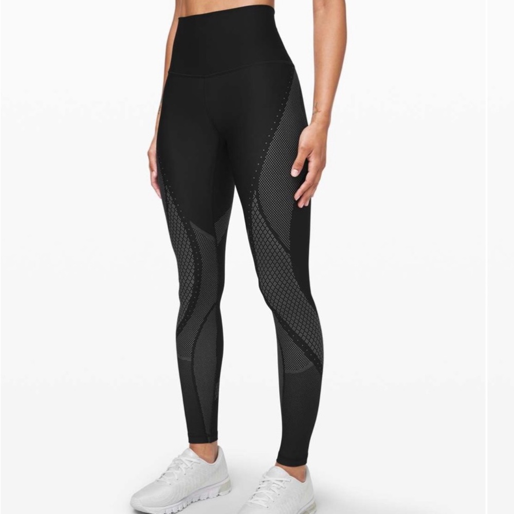 Lululemon Mapped Out High-Rise Tight 28”, Black and Glacier Grey